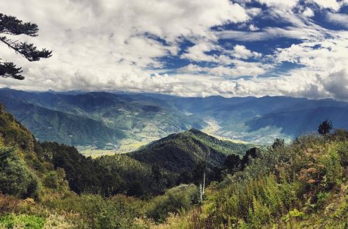 Горы Бутана с Бумдра трека