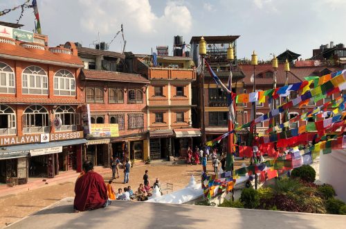 Молитвенные флаги в Катманду