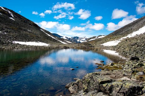 Озера в Норвегії - похід в гори