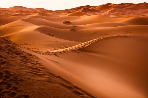 Оранжевые дюны Эрг-Шебби