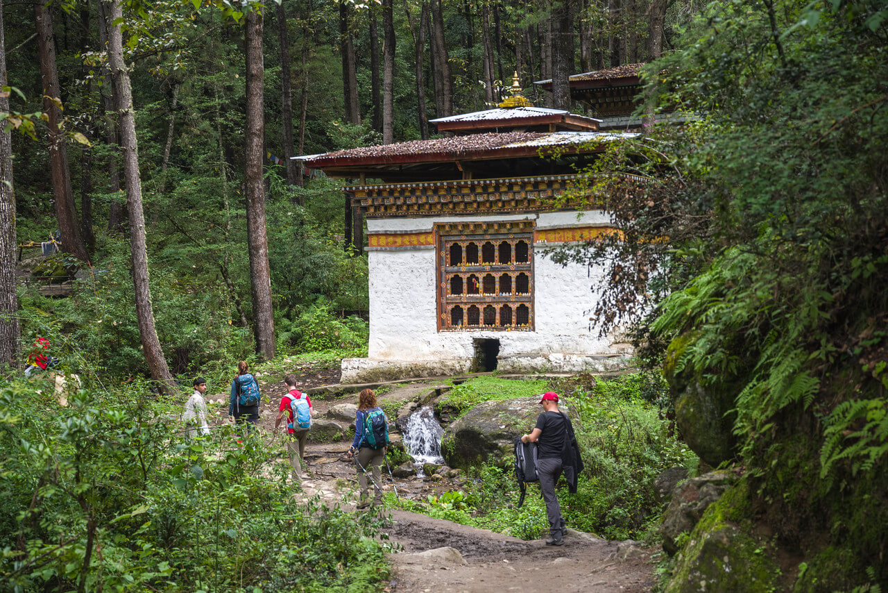Групові тури в Бутан