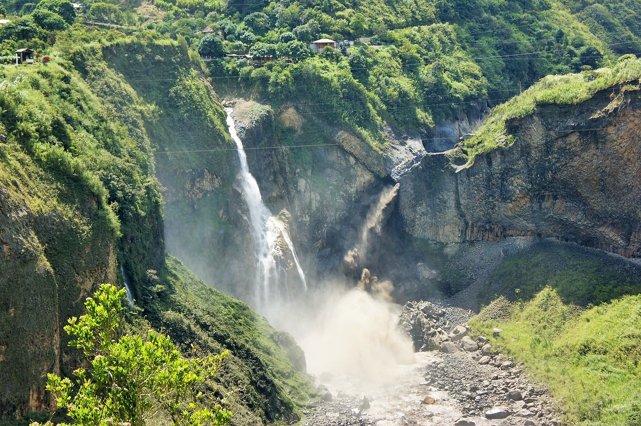 Дорога водоспадів