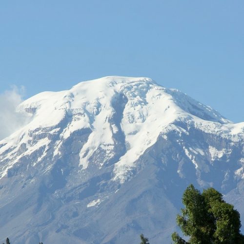 Вулкан Чімборасо з Баньйосу