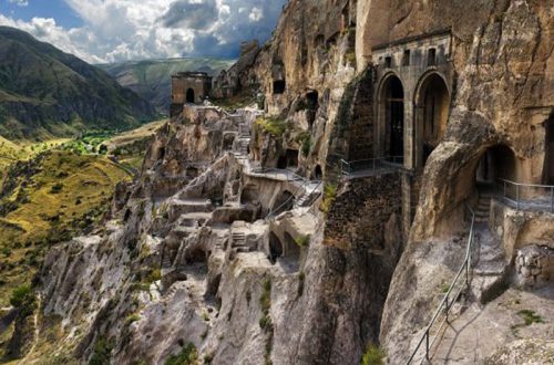 Вардзия - комплекс пещерных монастырей, Грузия
