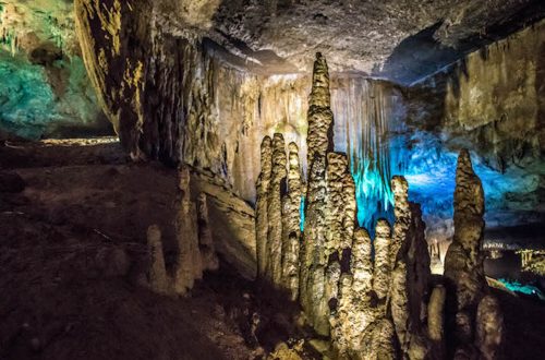 Пещера Прометея в Грузии, тур на майские