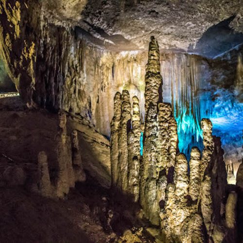 Пещера Прометея в Грузии, тур на майские
