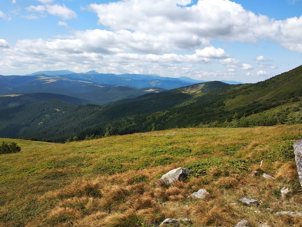 Вид з підйому на Піп-Іван
