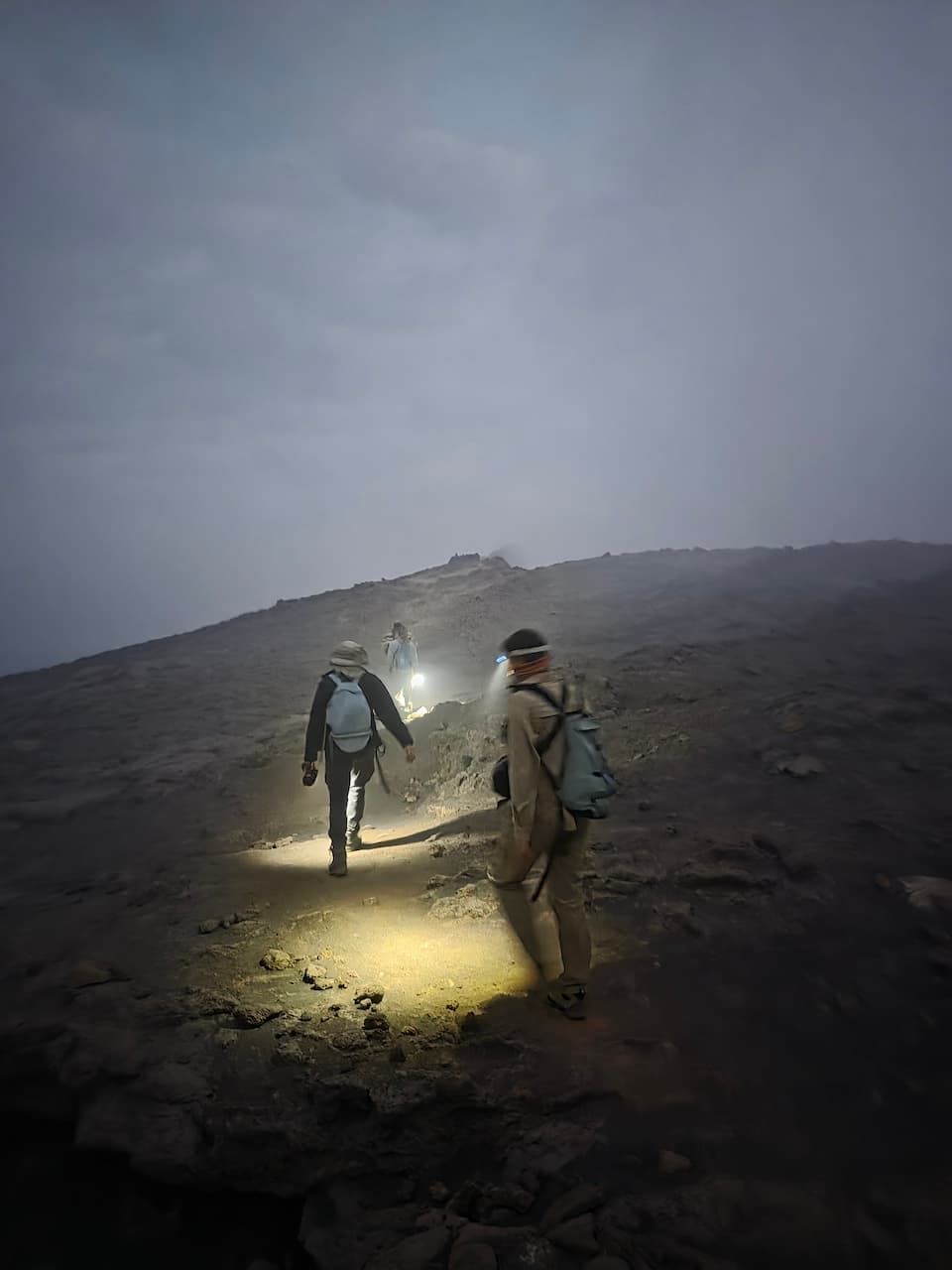 сходження на Ерта Але