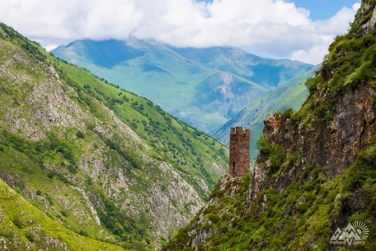средневековая башня в Тушетии