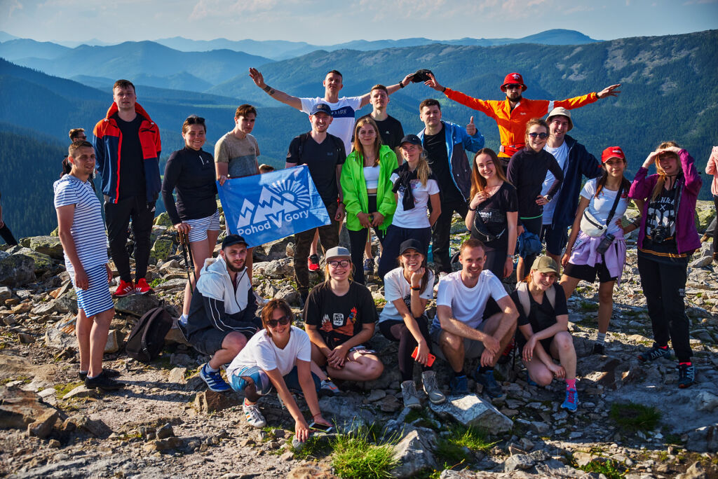 Восхождение на Хомяк под заказ. Корпоративный поход в Карпаты