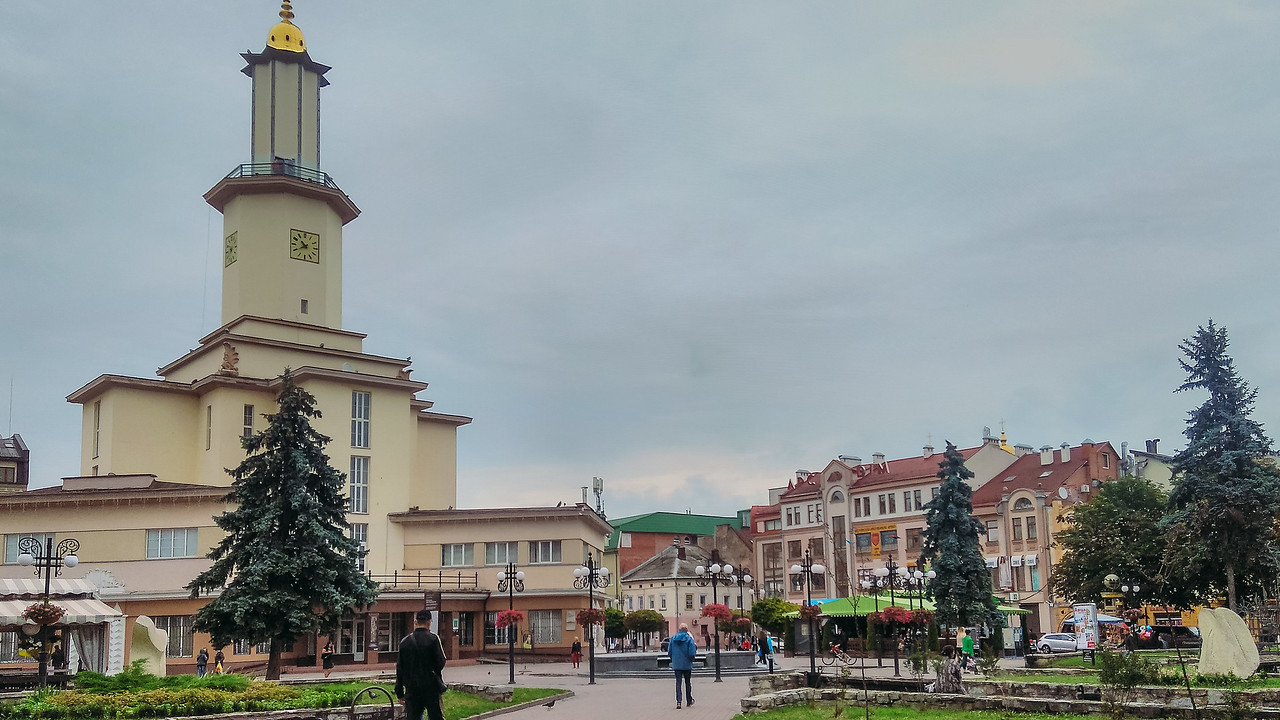 Ратуша в Ивано-Франковске
