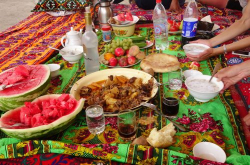 Ужин в таджикском кишлаке