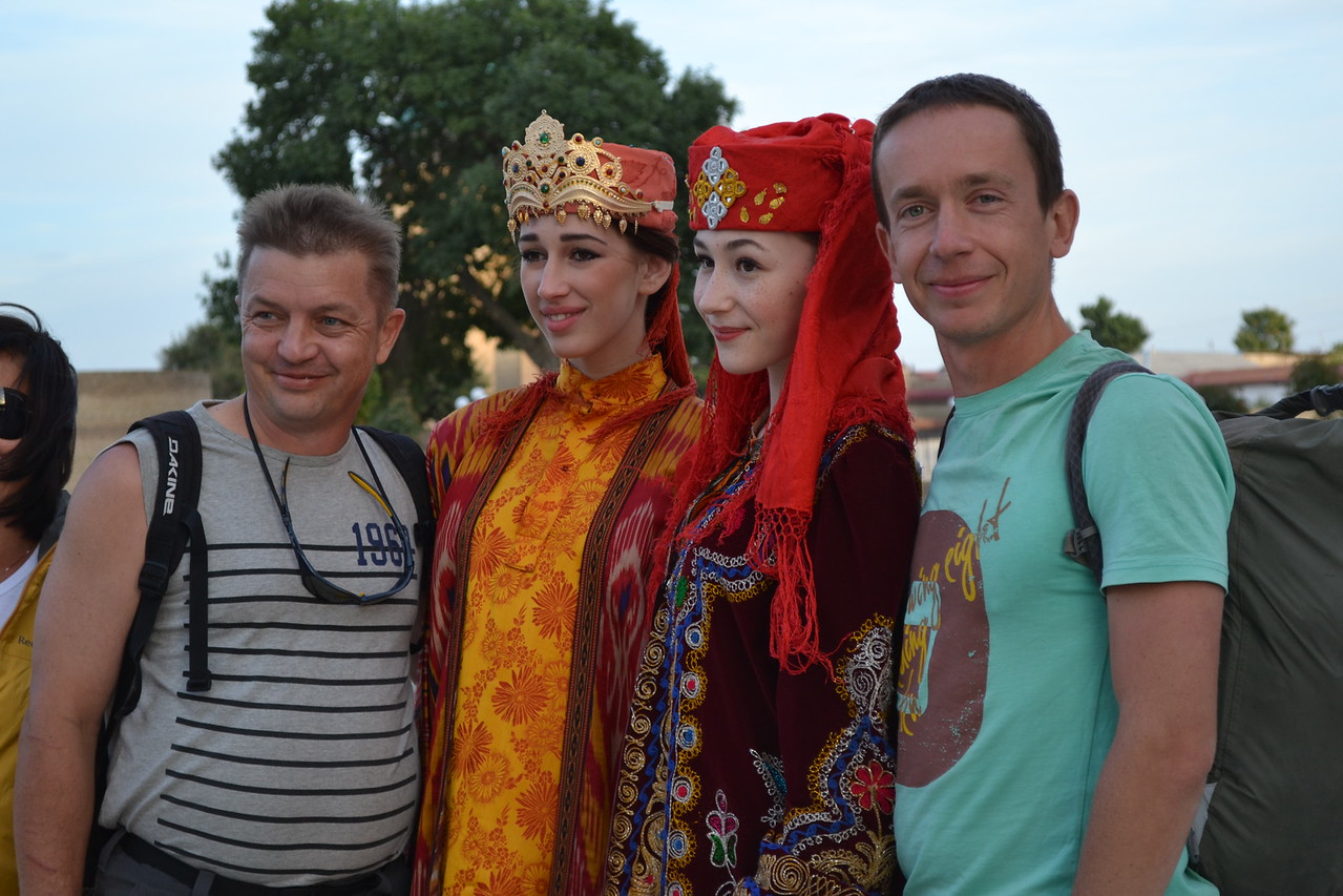 Туристи клубу Pohod V Gory з узбеками