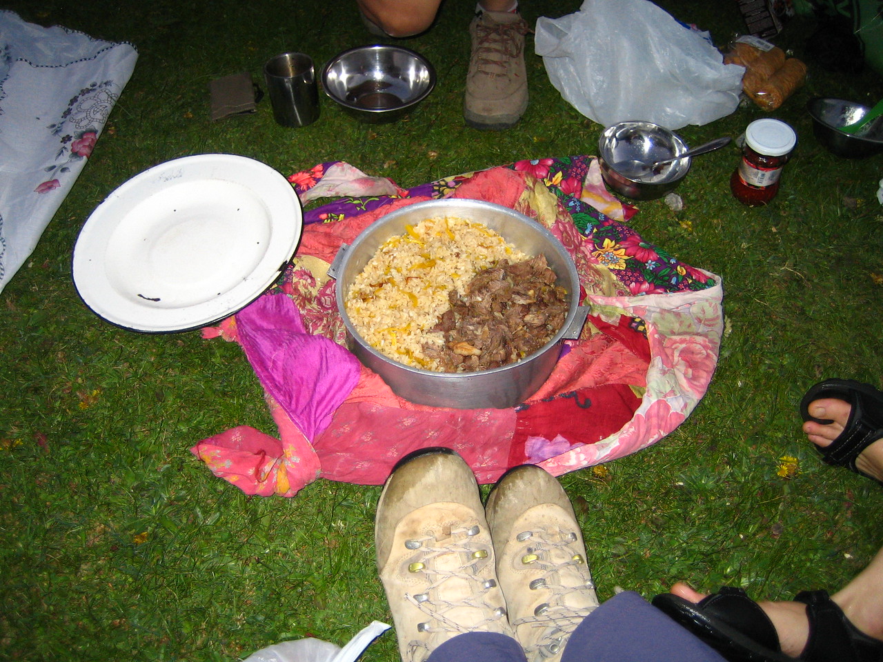 Вечеря в поході в Фанських горах