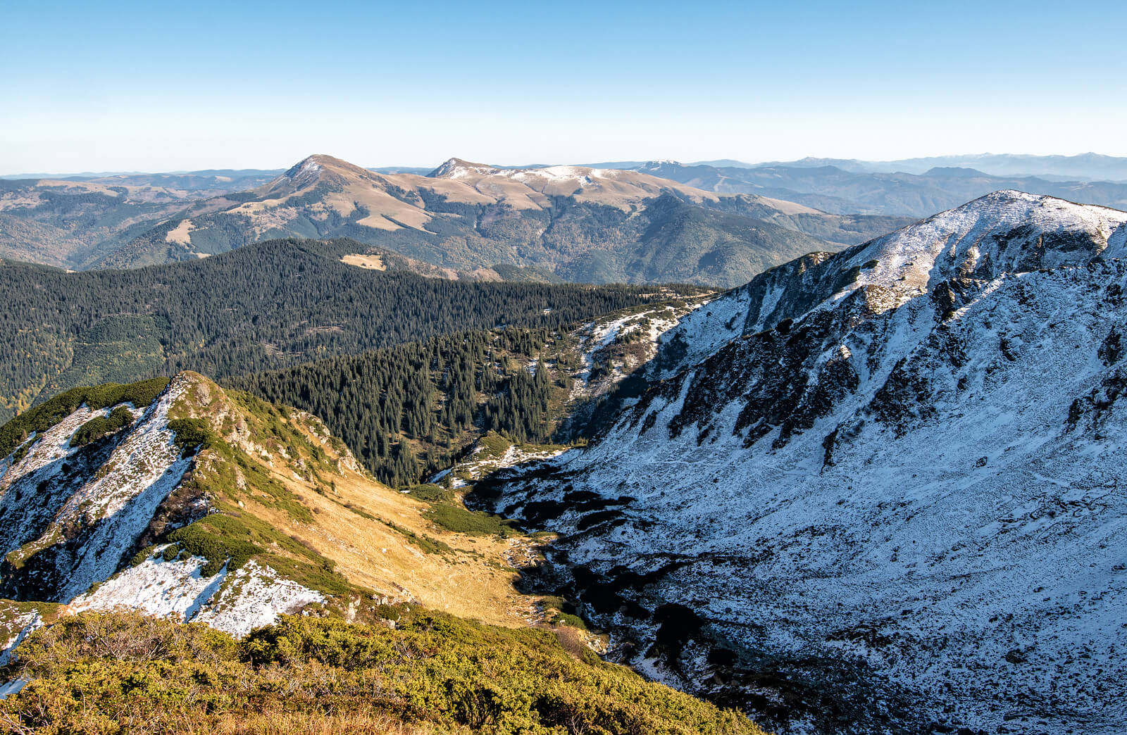 Ледниковый Кар в Карпатах