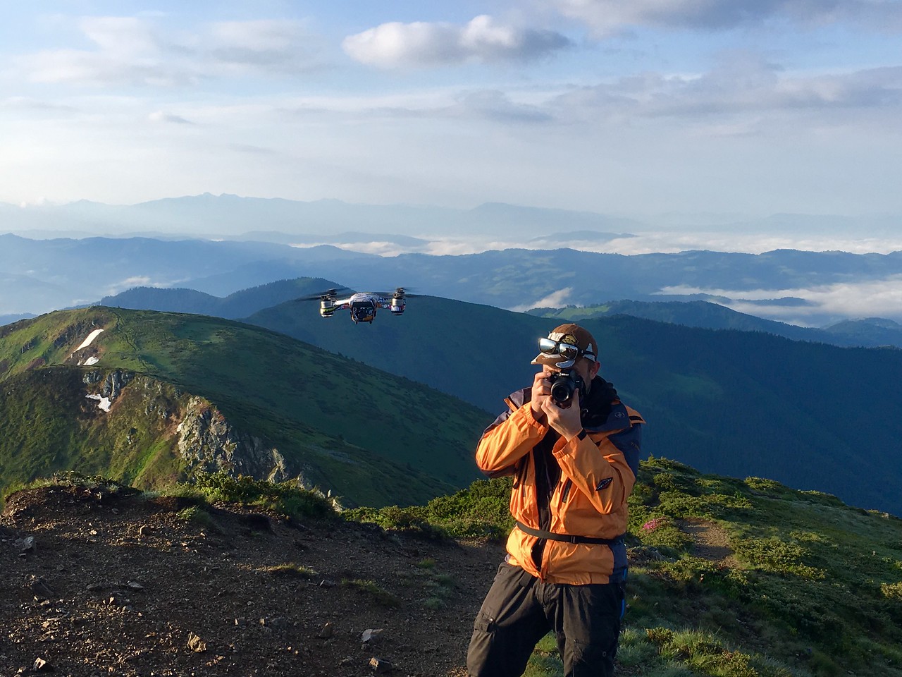 Дрон в походе по Карпатам
