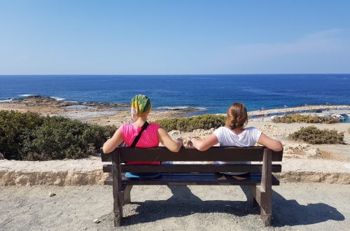 Туристы в походе не Кипре