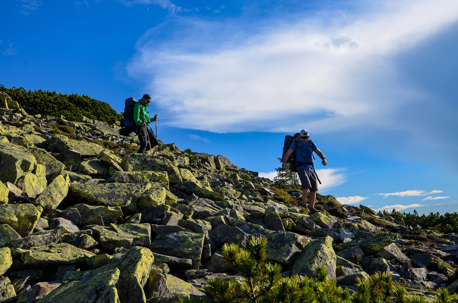 Туристи в Горганах