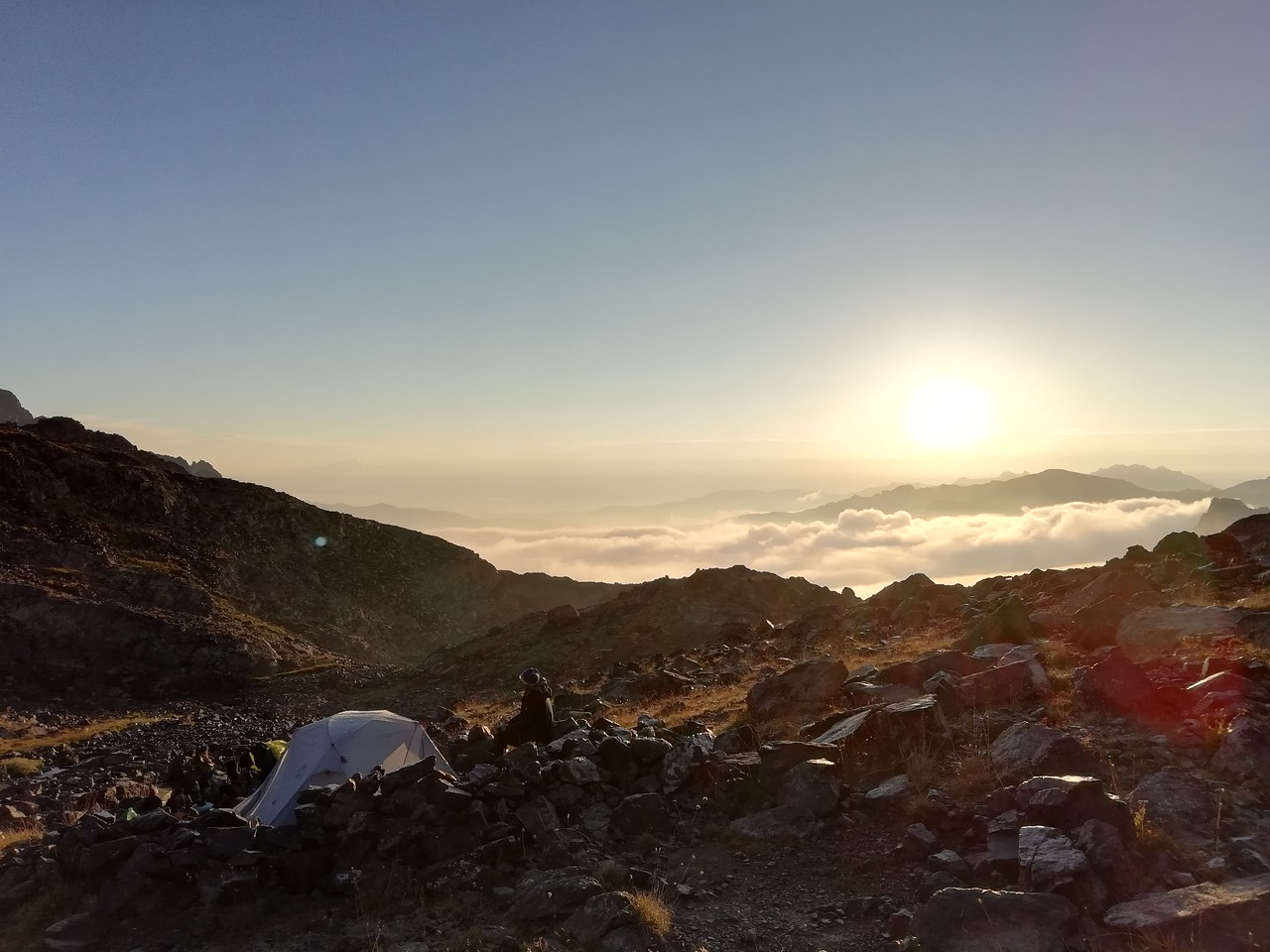 Певая ночевка на Миковите