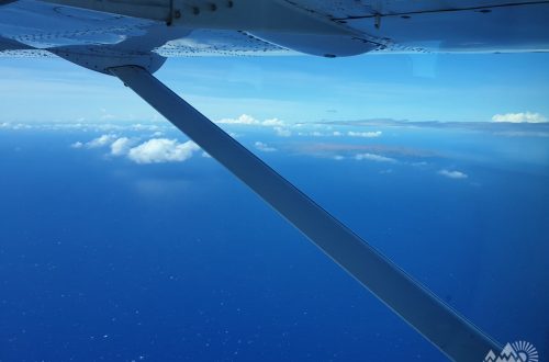 Океан с окна самолета. Перелет фото