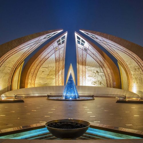 Монумент в Пакистане