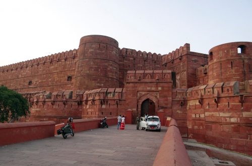 Лахорский форт