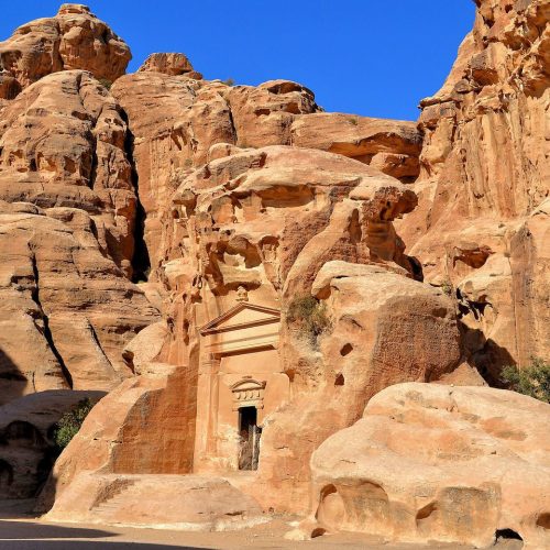 Скельні гробниці в Йорданії