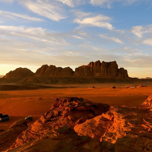 Захід сонця в пустелі