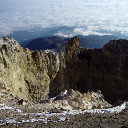 На вершине вулкана Орисабо