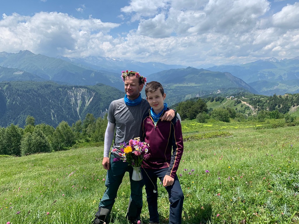 Василек с папой в походе. Грузия с детьми