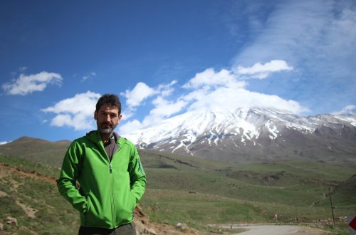 Тури в Іран на Демавенд