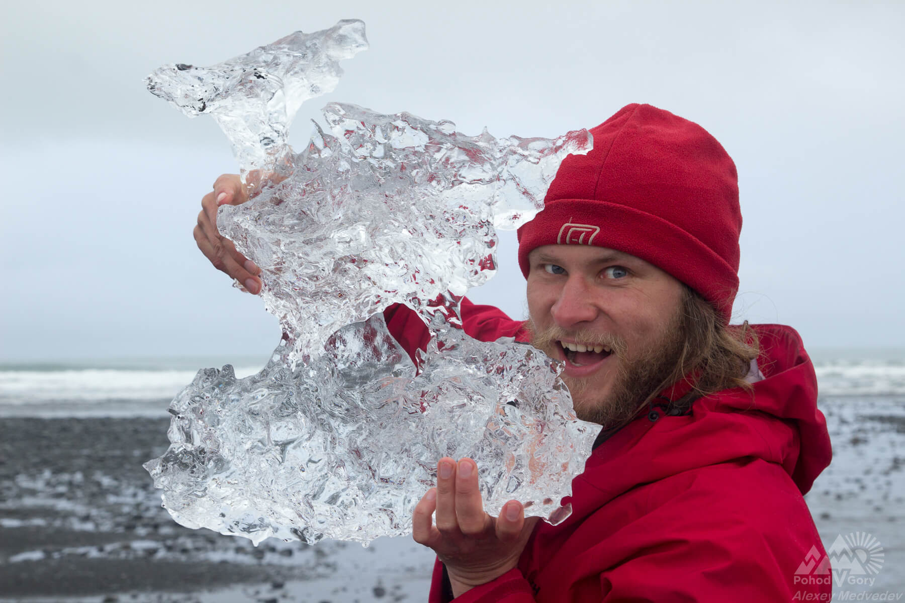Льдина в Исландии