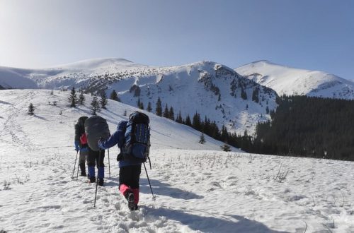 Восхождение на Гутын-Томнатык, походы в Карпаты зимой