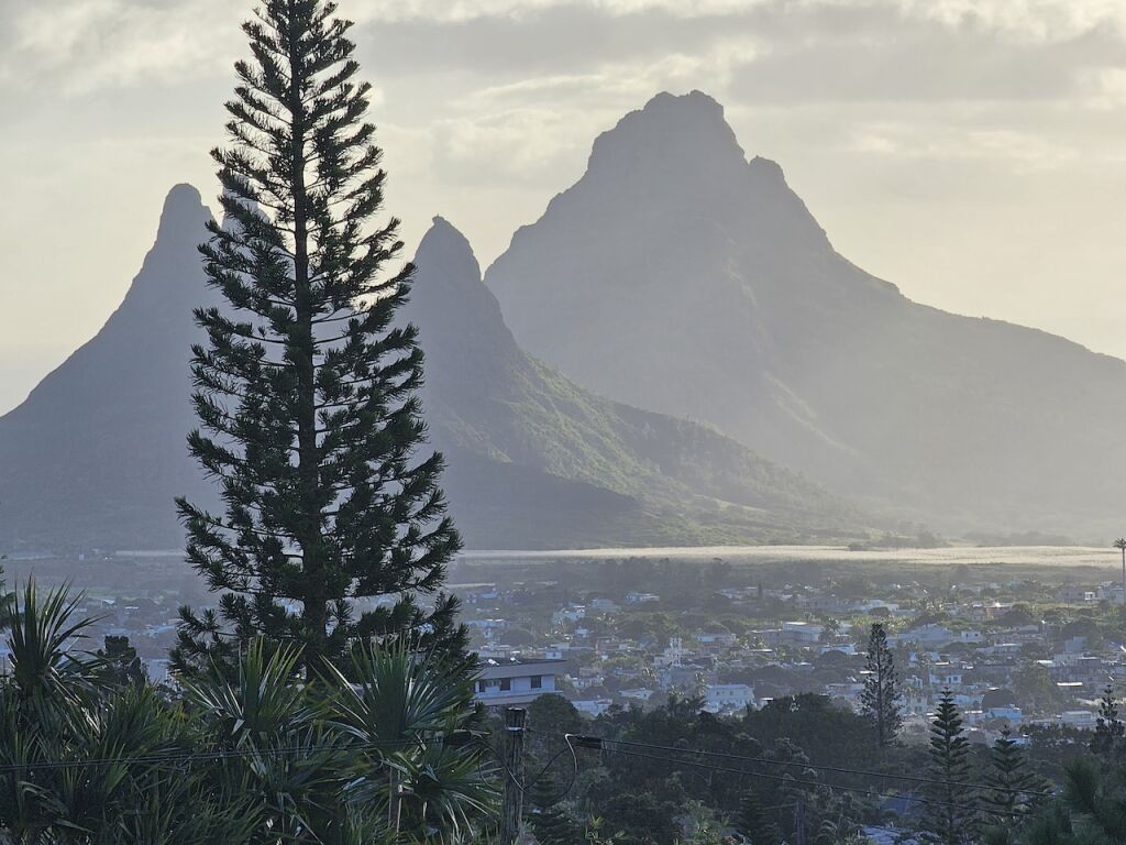 вулкан Тру-о-Сьорф на Маврикії - активний тур з клубом Pohid V Gory